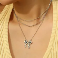 Gold Bow Pendant Necklace Set thumbnail 3