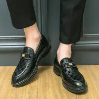British Style Emerald Pointed Leather Loafers thumbnail 5