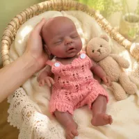 25cm Silicone Reborn Baby Girl Doll thumbnail 4