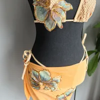 3-Piece Bikini Set with Sarong thumbnail 4