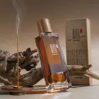 Sandalwood Eau de Toilette 50ml thumbnail 3