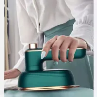 Mini Rotating Handheld Steam Iron thumbnail 5