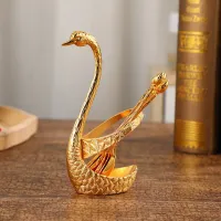 Elegant Swan Tableware Set thumbnail 5