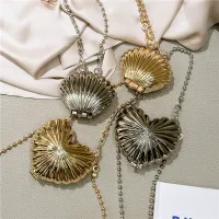 Golden Silver Heart Pattern Evening Clutch thumbnail 5