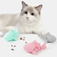 Cat Interactive Fish Chew Toy thumbnail 2
