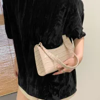 Alligator Pattern PU Leather Underarm Bag thumbnail 6