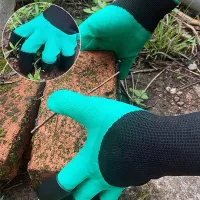 Garden Gloves with Built-in Claws thumbnail 6