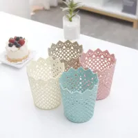 Hollow Flower Pen & Brush Holder thumbnail 2