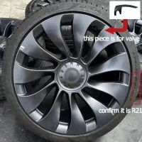 Tesla Model Y 21" Uberturbine Wheel Protectors thumbnail 5