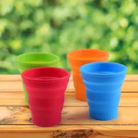 200ml Collapsible Travel Cup with Lid thumbnail 3