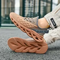 Men's Breathable Casual Sneakers thumbnail 5