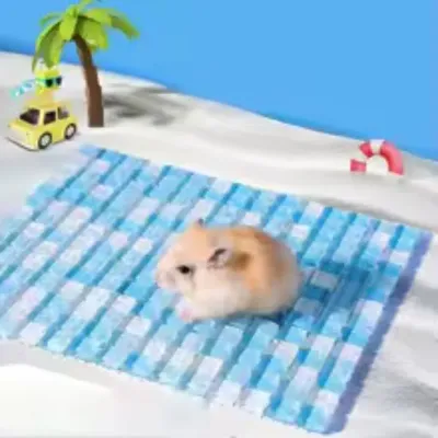 Summer Pet Cooling Mat Hamster Ice Pad with Gold Wire Crystal Rabbit Heat Dissipation Bed, Portable Cool Mat for Small Animals