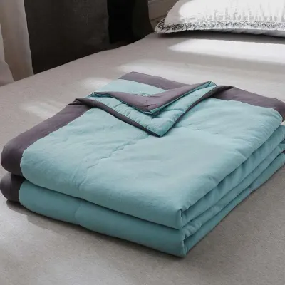 Summer Weight Cooling Blanket Cotton Filling Breathable Washable Single Blanket Smooth Air Condition Comforter Quilt Blanket