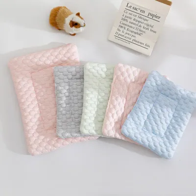Hamster Cooling Mat Summer Soft Breathable Ice Nest for Small Animal Guinea Pigs Chinchillas Rat Rabbit Bad Pet Cage Accessories