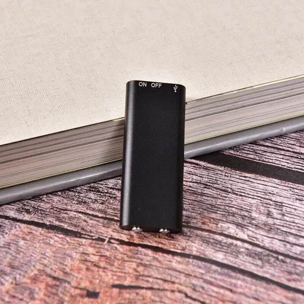 8GB Professional Voice Recorder 4