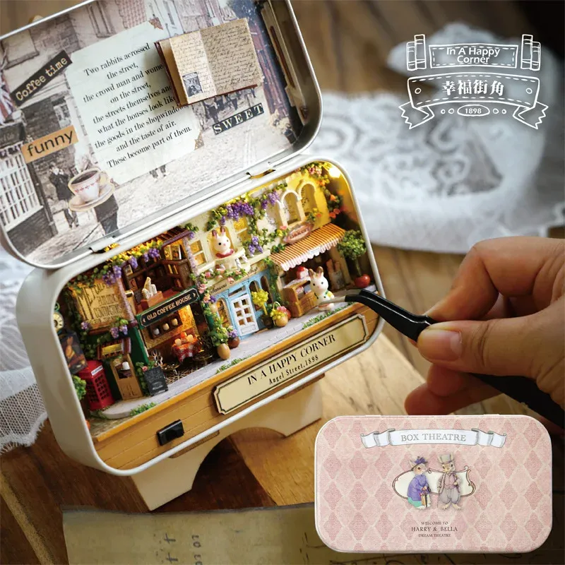 Box Theater Wooden Dollhouse Set 3