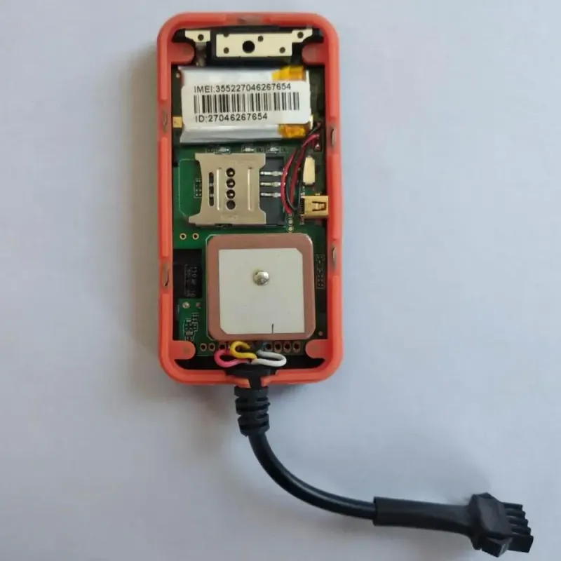 GSM GPRS GPS Car Tracker w/ Fuel Cut 5