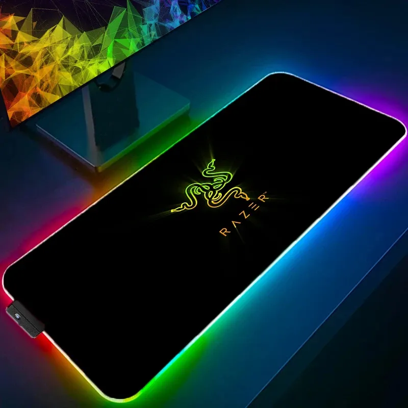Razer RGB LED Extended Gaming Mouse Pad 6