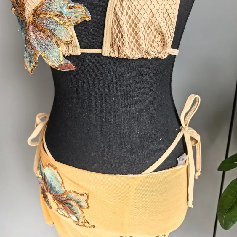3-Piece Bikini Set with Sarong 5
