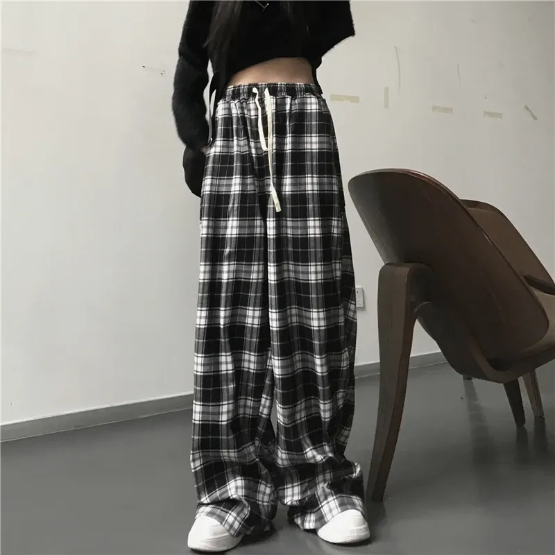 Black Plaid Oversize Baggy Sweatpants 1