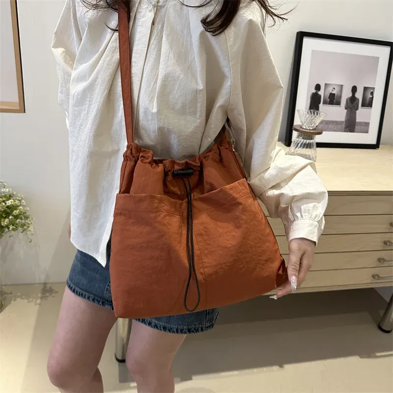 Large Capacity Women's Shoulder Bag 3