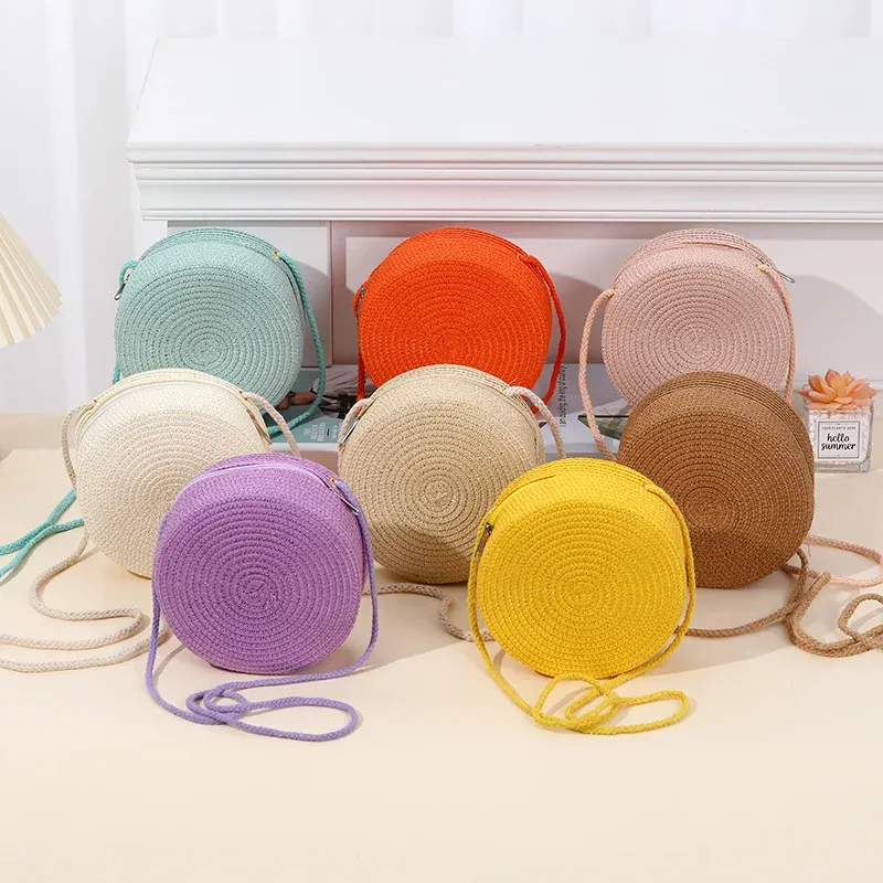 Summer Round Straw Crossbody Bag 1