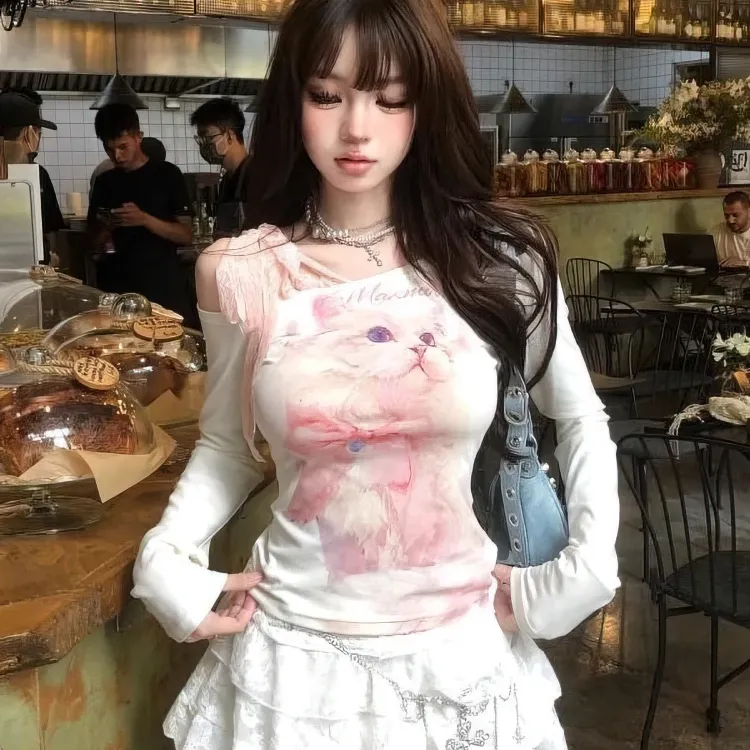 Y2K Cat Print Off-Shoulder T-Shirt 3