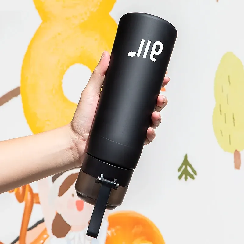 Air Water Bottle with Bear Flavor Pod 2