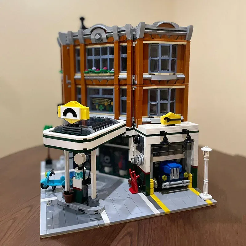 Creative City Street View Corner Garage Building Blocks 4