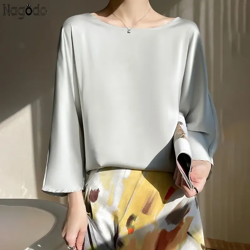 Plus Size Silk Satin O-Neck Blouse 3