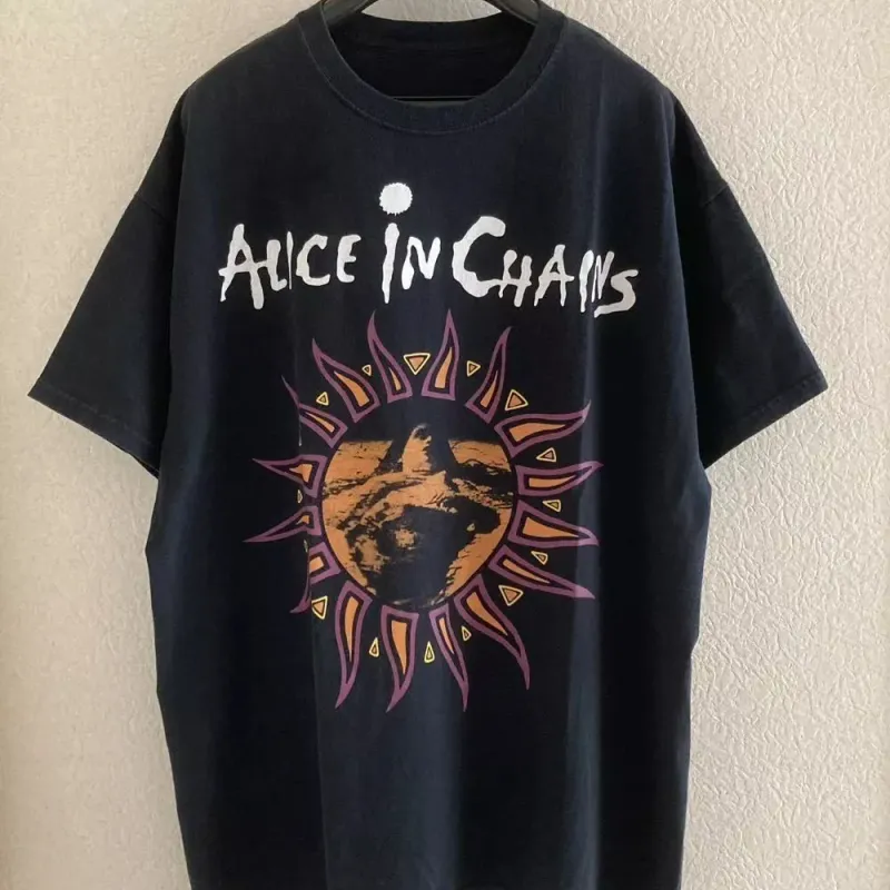 Alice In Chains Dirt Graphic Tee 3