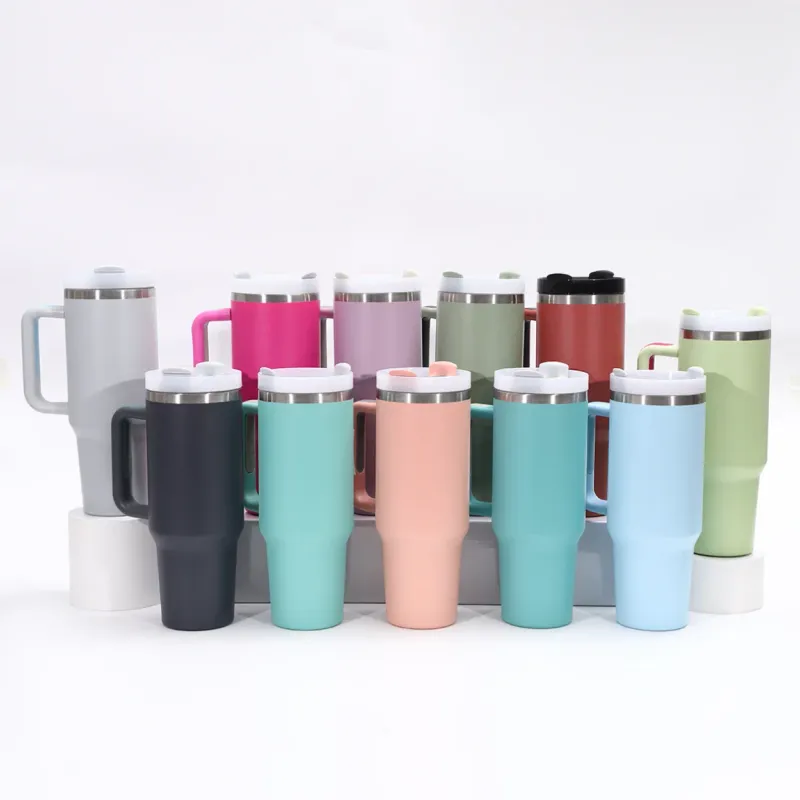 40oz Insulated Tumbler with Handle 4