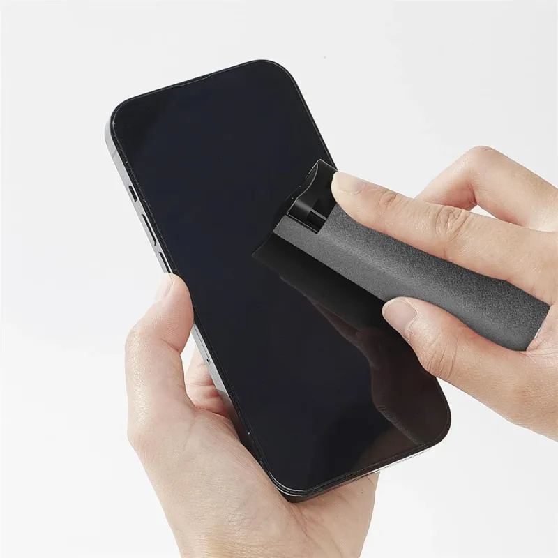 2-in-1 Screen Cleaner Kit 3