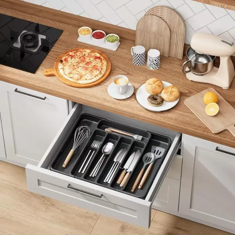 Expandable Cutlery Drawer Organizer 2