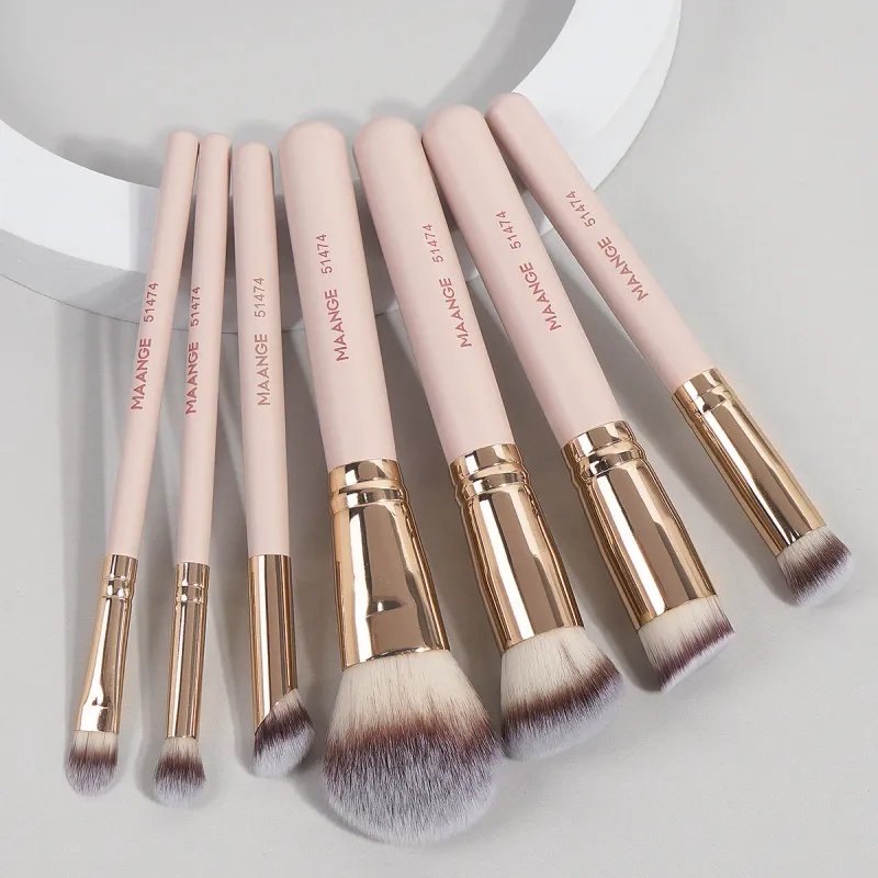 MAANGE 7pc Makeup Brush Set 1