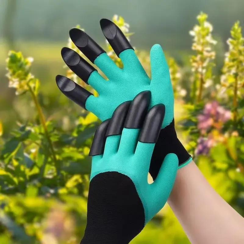 Garden Gloves with Built-in Claws 2