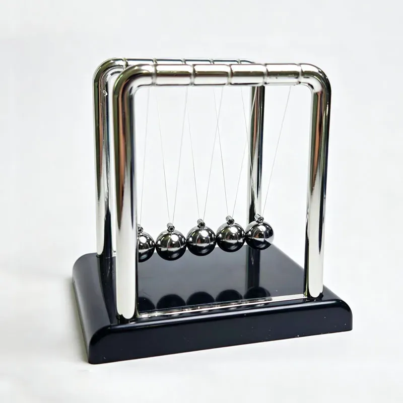 Newton's Cradle Swinging Balls Desk Toy 2