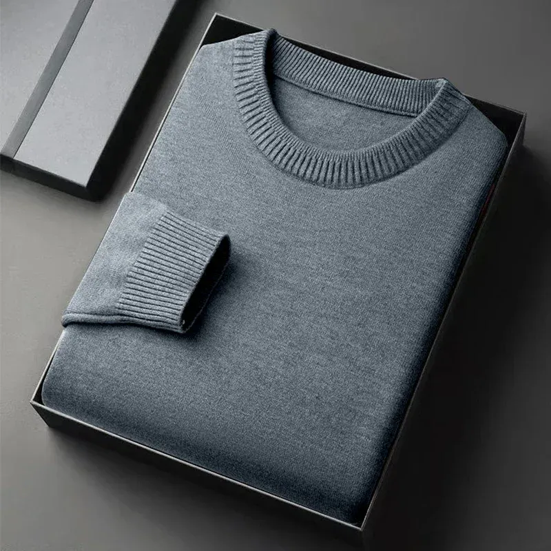 Men's Classic Crewneck Knit Sweater 2