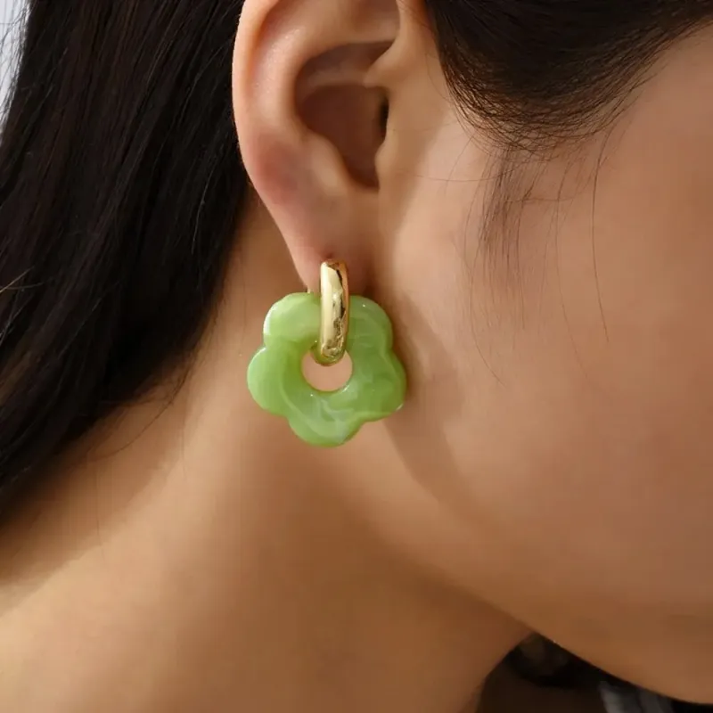Colorful Flower Resin Hoop Earrings 4