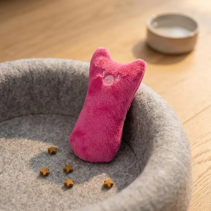 Teeth Grinding Catnip Plush Cat Toy 3