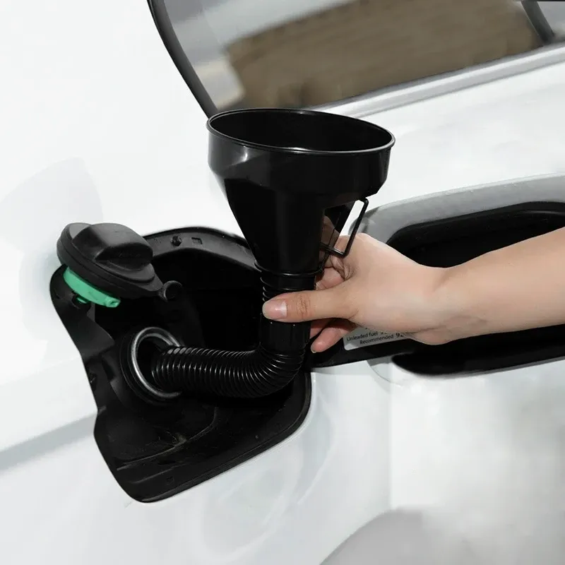 Telescopic Car Refueling Funnel 2