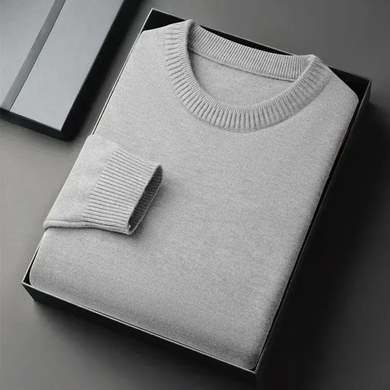 Men's Classic Crewneck Knit Sweater 3