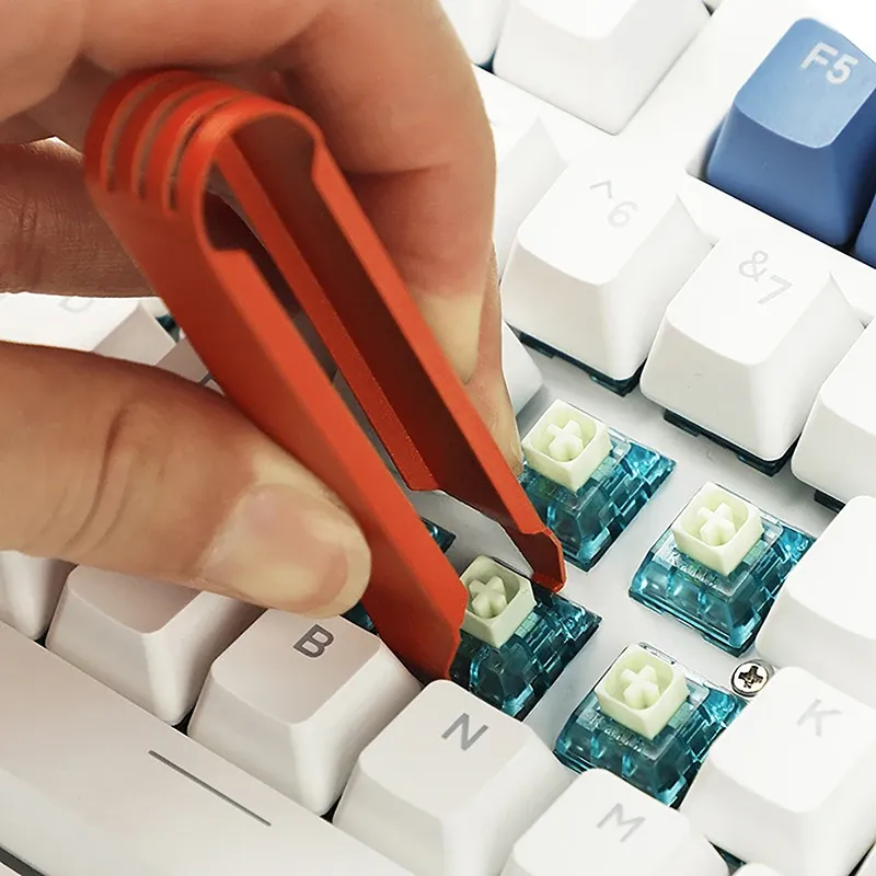 Keycap Puller & Switch Kit 1