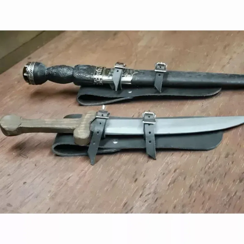 Renaissance Pirate Dagger Belt Sheath 3