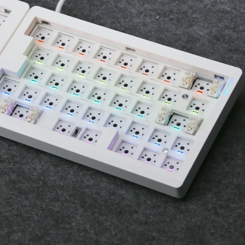 ZUOYA GMK70 Custom Mechanical Keyboard Kit 3
