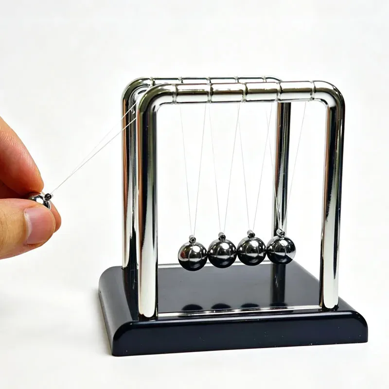 Newton's Cradle Swinging Balls Desk Toy 3
