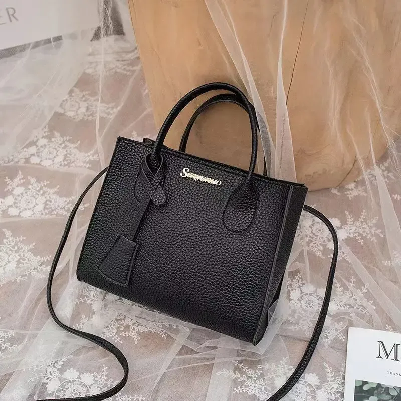 Litchi Pattern Minimalist Shoulder Bag 3