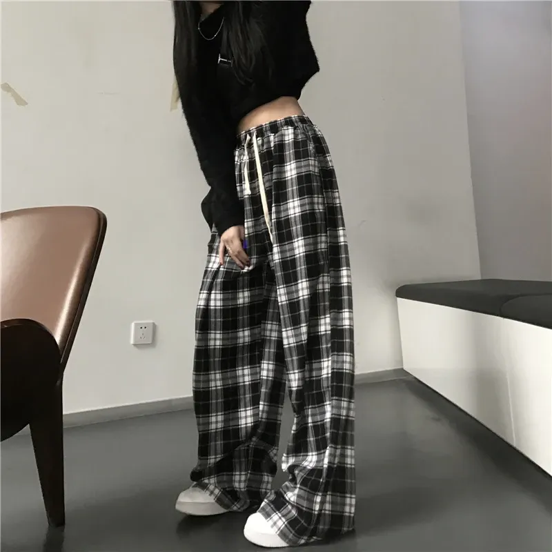 Black Plaid Oversize Baggy Sweatpants 4