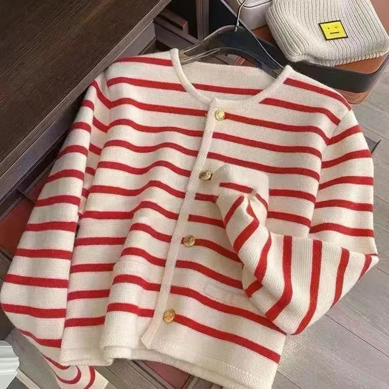 Women's Striped Knit Crop Cardigan 2