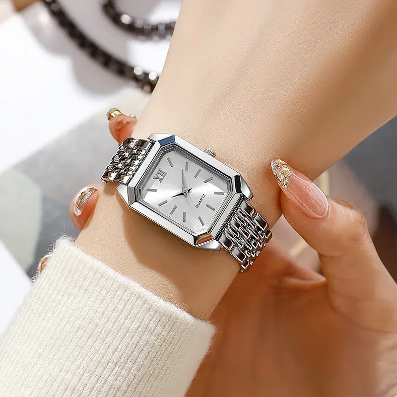 Luxury Rectangle Steel Band Quartz Watch 3